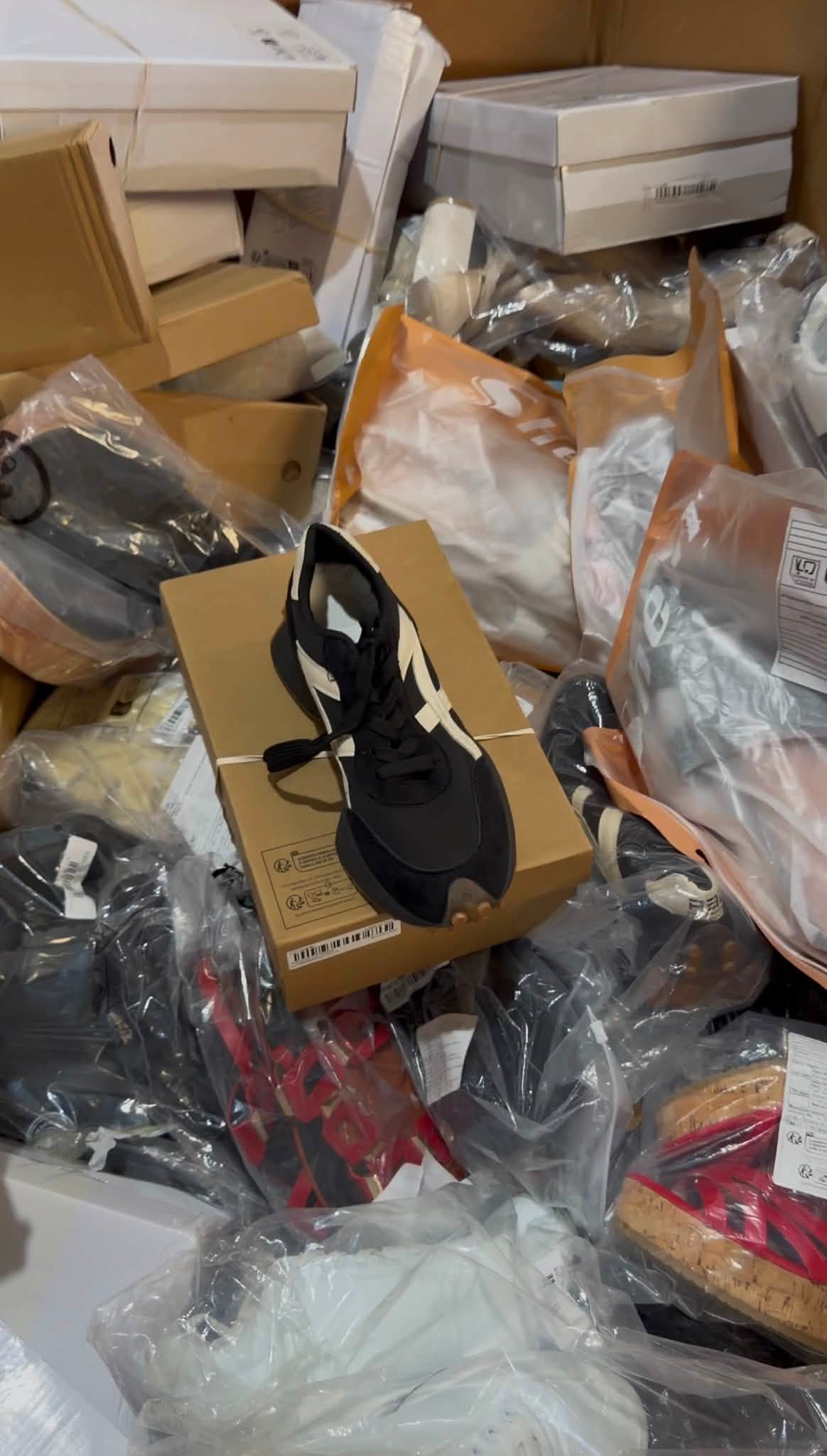 SHEIN Footwear Pallets-Women Shoes  120