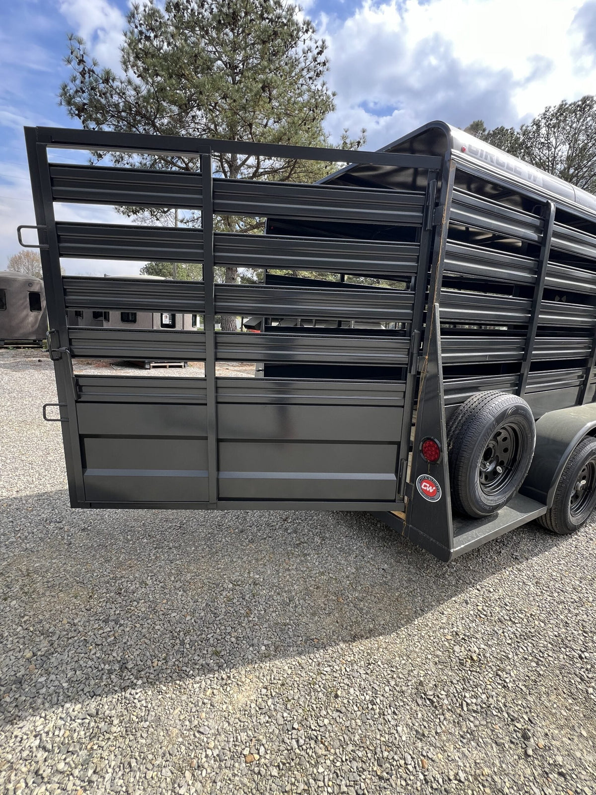Circle W 6’x16′ Bumper Pull Livestock Trailer