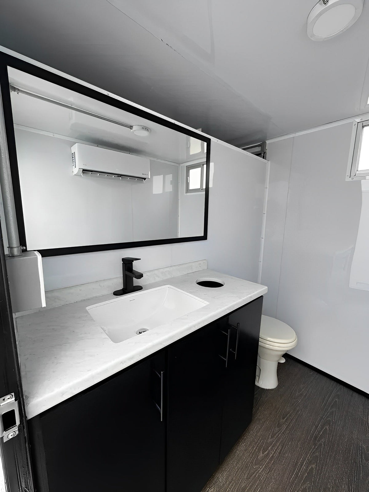 Upscale 2 Station Portable Restroom Trailer 7′ x 14′